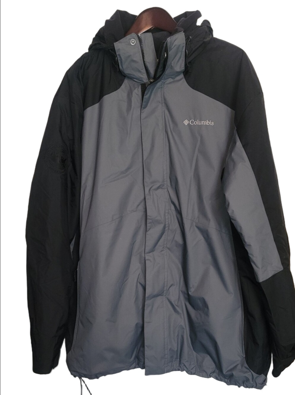 Columbia "Eager Air Exchange" 3-in-1 Gray and Black Mens Jacket, Branded, XXL